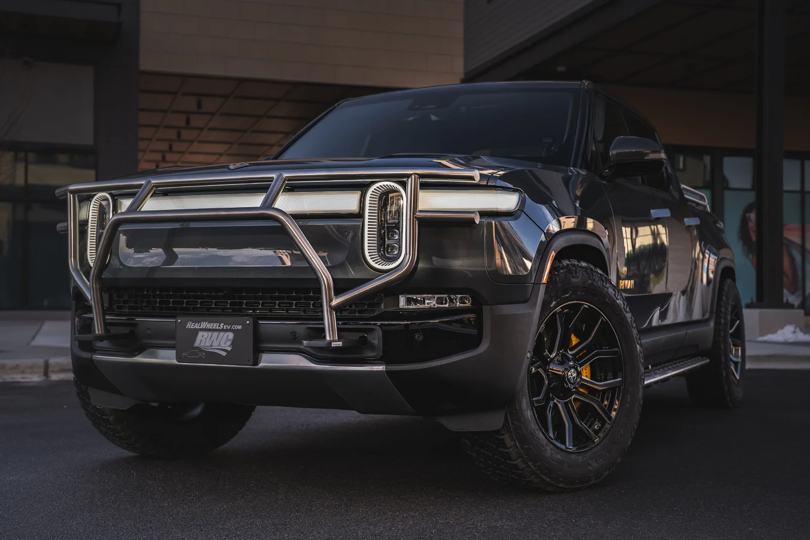 Rivian R1T custom build by Ernie's Custom Shop